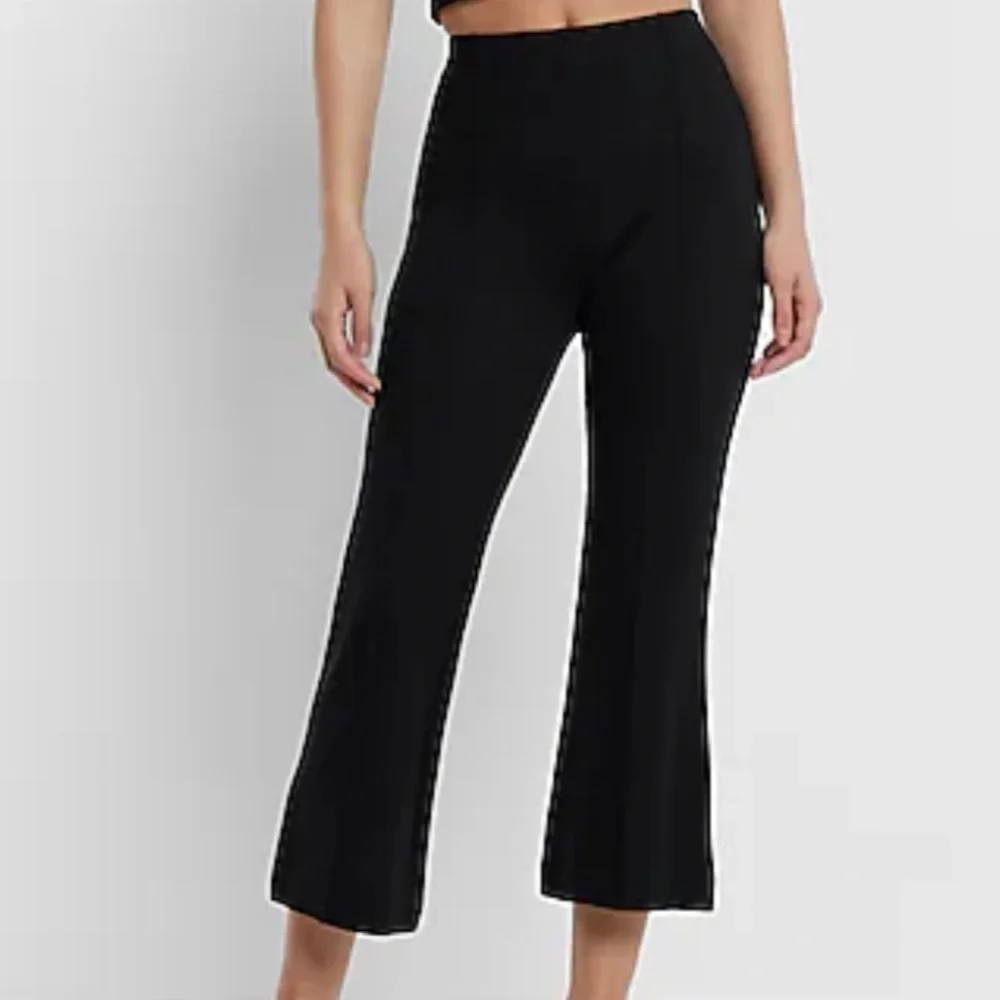 Express Columnist High-Waisted Front Seam Cropped Flare Pant - Picture 2 of 10
